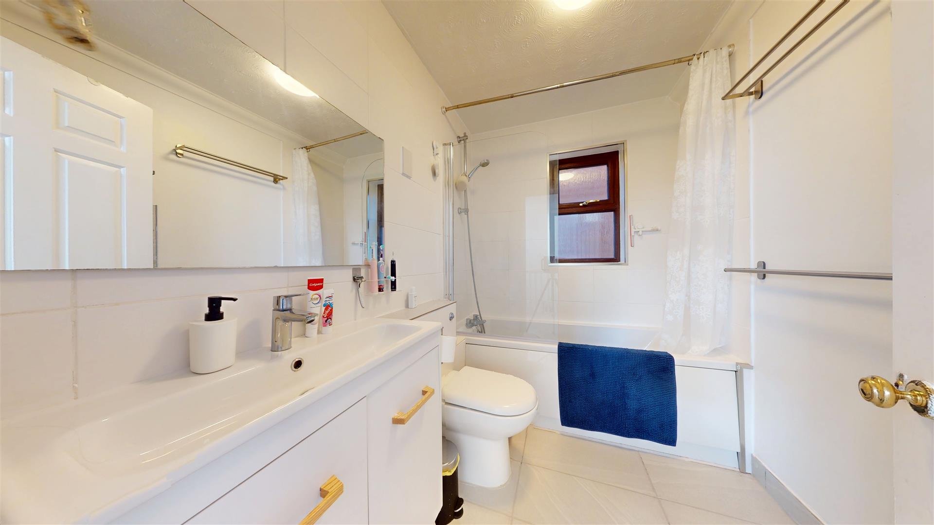 Tatling Grove, Walnut Tree, Milton Keynes